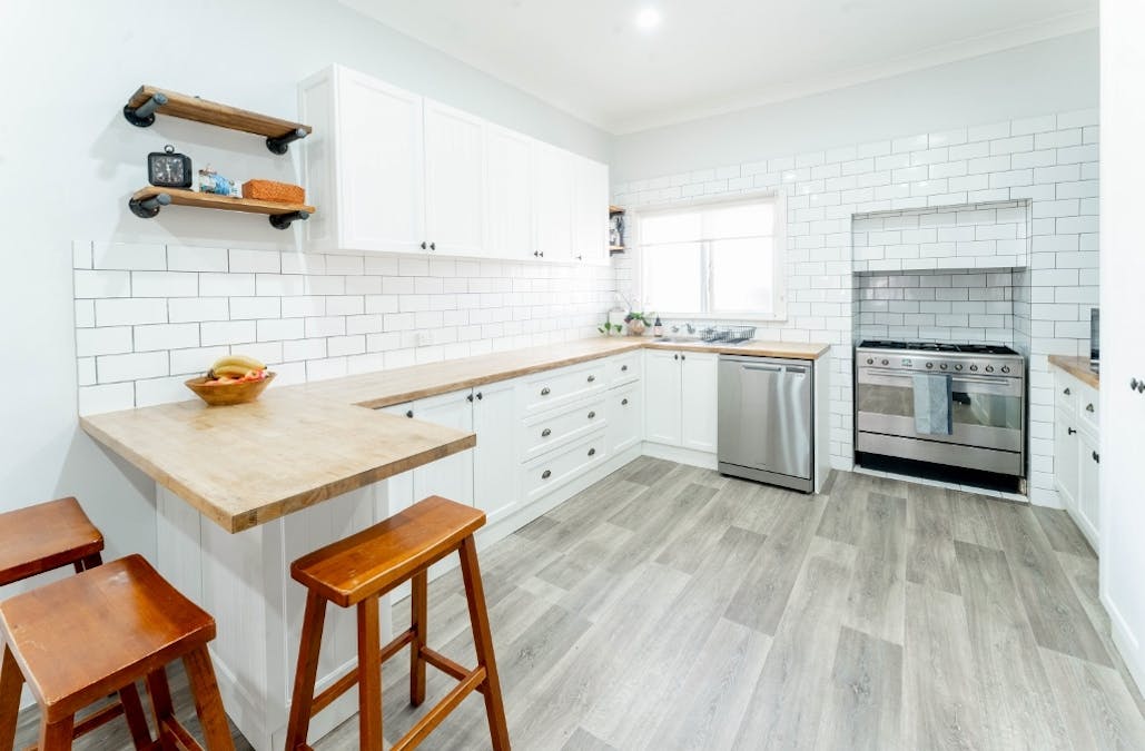 99 Chidlow Street East, Northam, WA, 6401 - Image 2