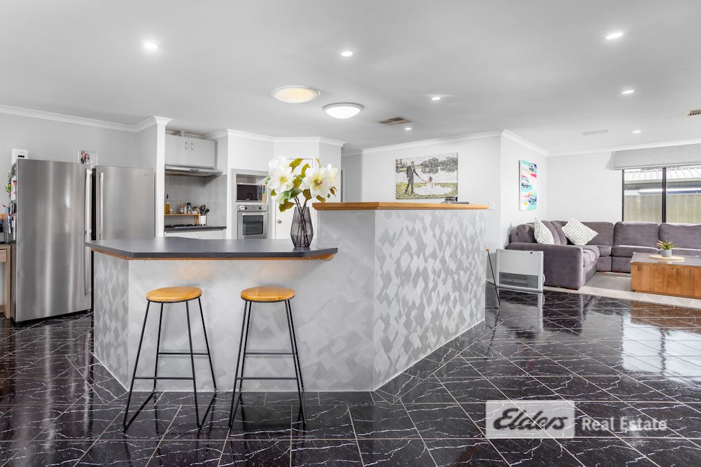 4 Jardine Way, Millbridge, WA, 6232 - Image 6