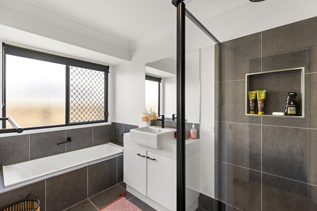 12 Estelle Street, Wyreema, QLD, 4352 - Image 7