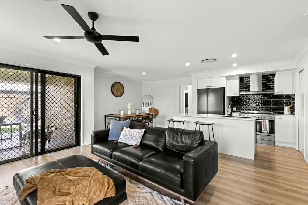 12 Estelle Street, Wyreema, QLD, 4352 - Image 4