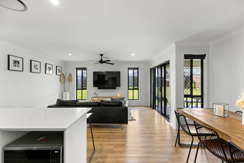 12 Estelle Street, Wyreema, QLD, 4352 - Image 3