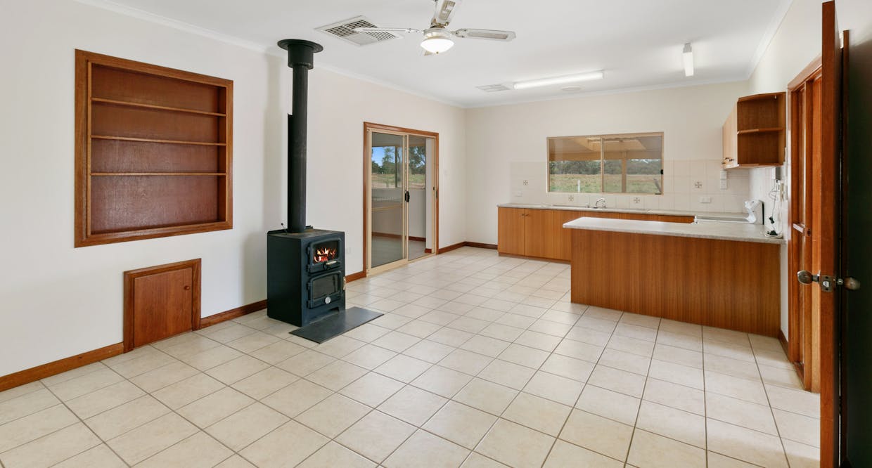 63 Kepa Road, Murray Bridge, SA, 5253 - Image 7