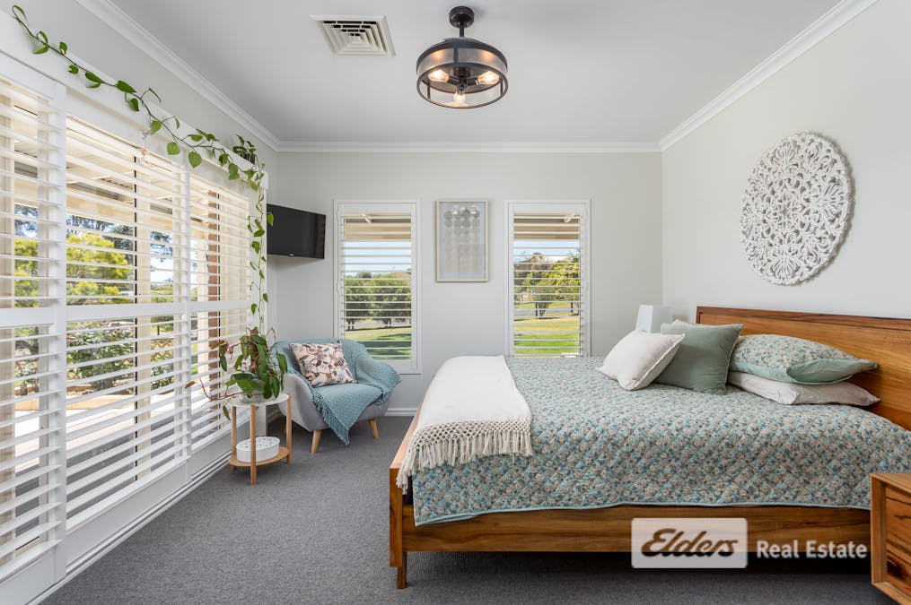 43 Lofthouse Drive, Leschenault, WA, 6233 - Image 16