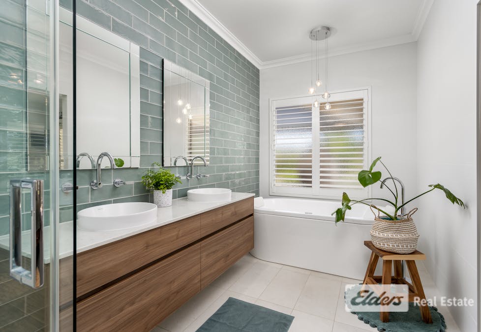 43 Lofthouse Drive, Leschenault, WA, 6233 - Image 18