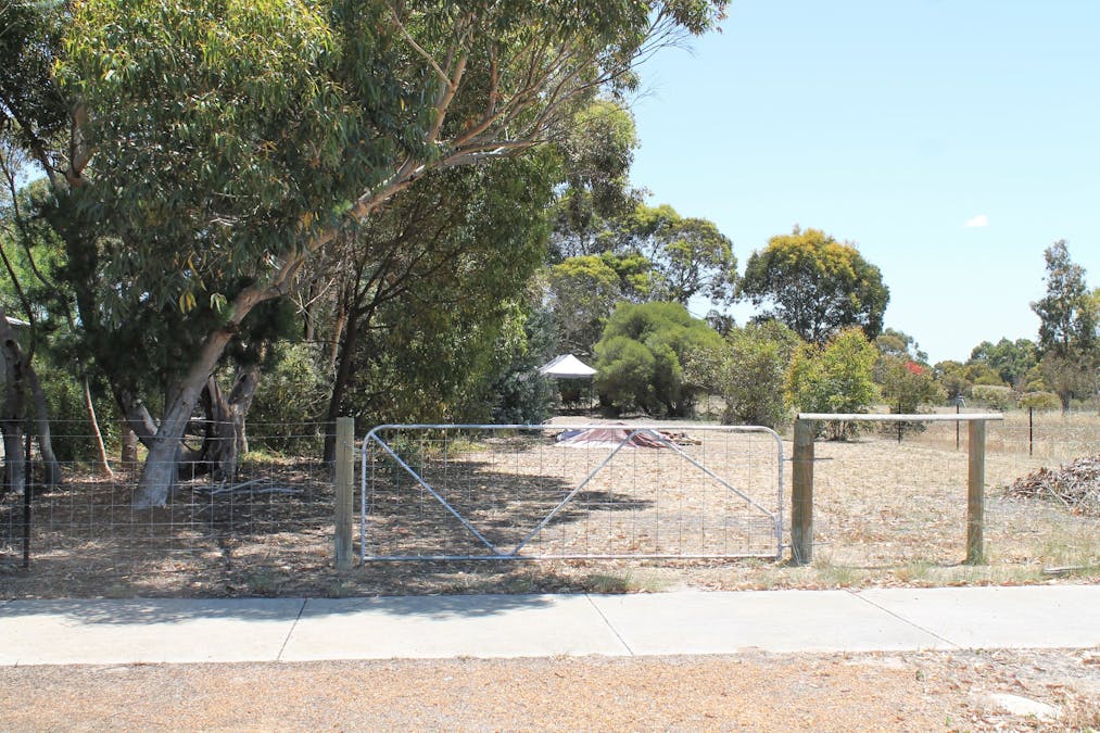 47 Seventh Avenue, Kendenup, WA, 6323 - Image 1