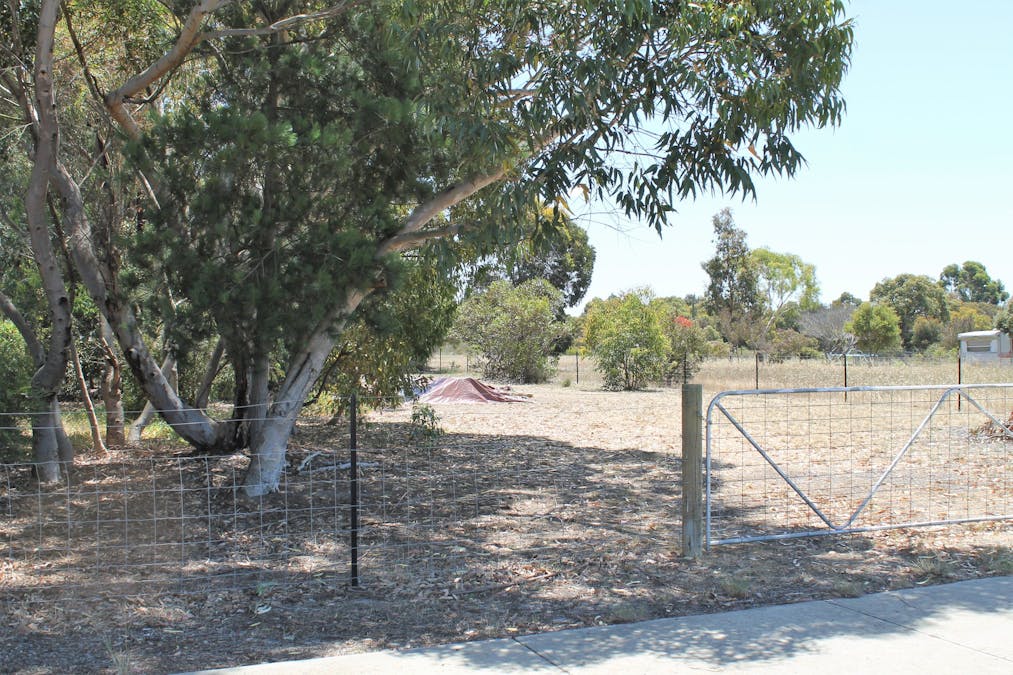 47 Seventh Avenue, Kendenup, WA, 6323 - Image 2
