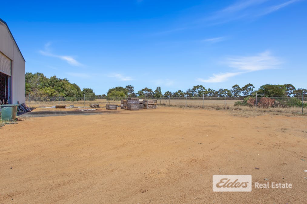 21 Ilmenite Crescent, Capel, WA, 6271 - Image 14