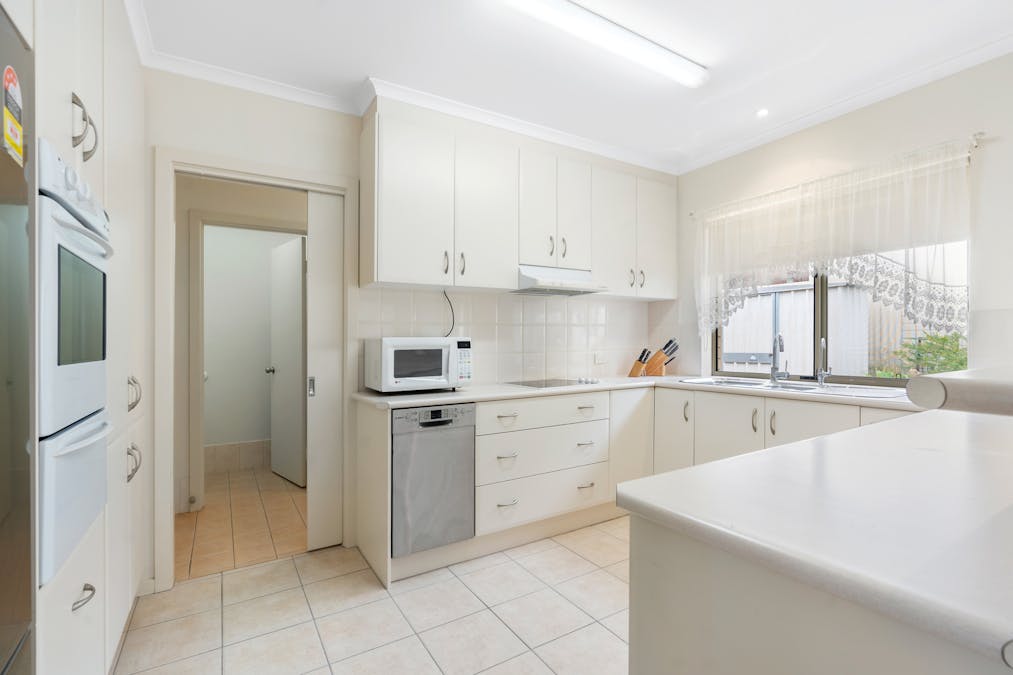 3 Carlyle Street, Victor Harbor, SA, 5211 - Image 8