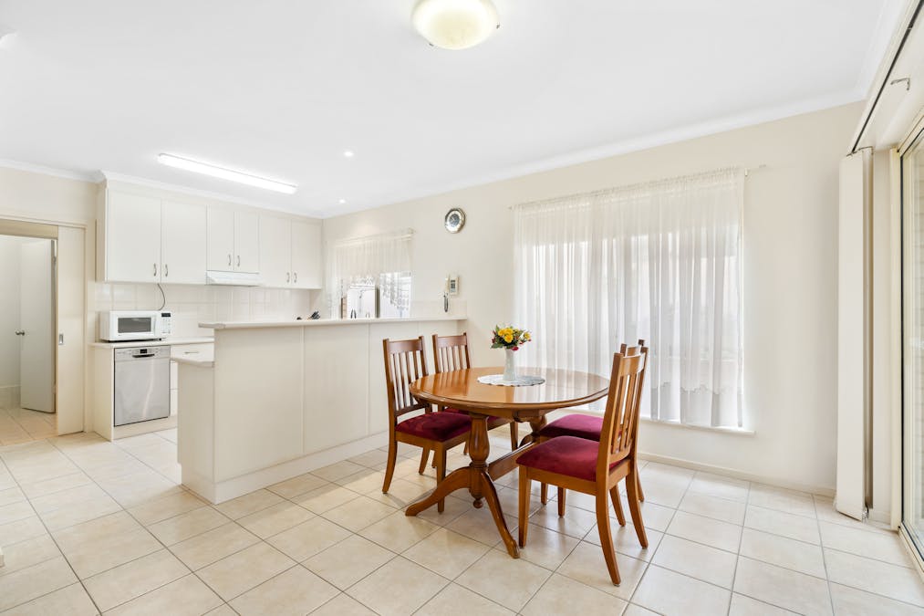 3 Carlyle Street, Victor Harbor, SA, 5211 - Image 5