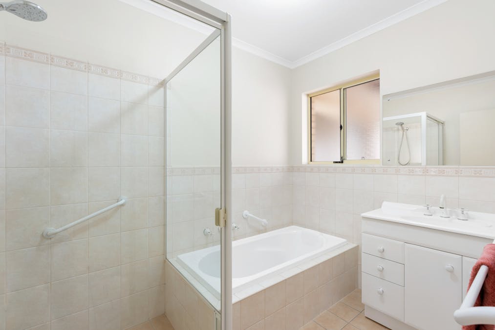 3 Carlyle Street, Victor Harbor, SA, 5211 - Image 15