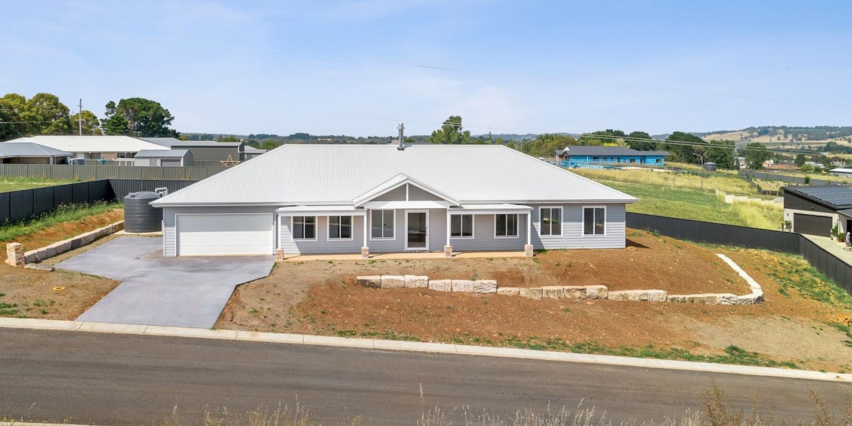 8 McIntosh Road, Crookwell, NSW, 2583 - Image 1