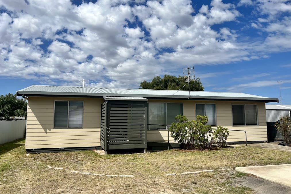 26 James Street, Kingston Se, SA, 5275 Sold Elders Real Estate Kingston