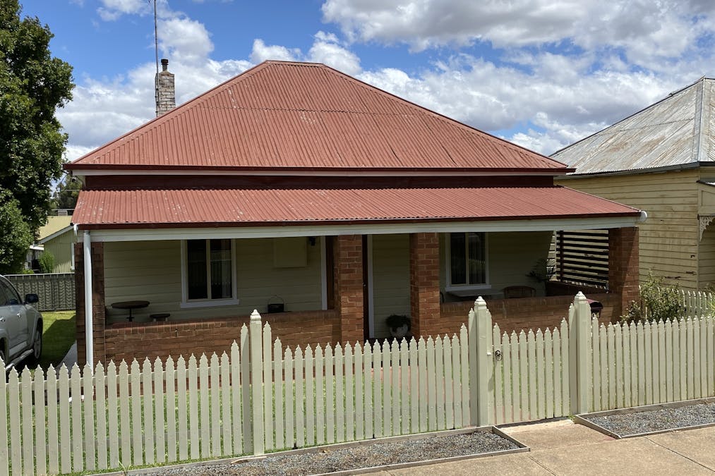 104 Clarinda Street, Parkes, NSW, 2870 - Image 1