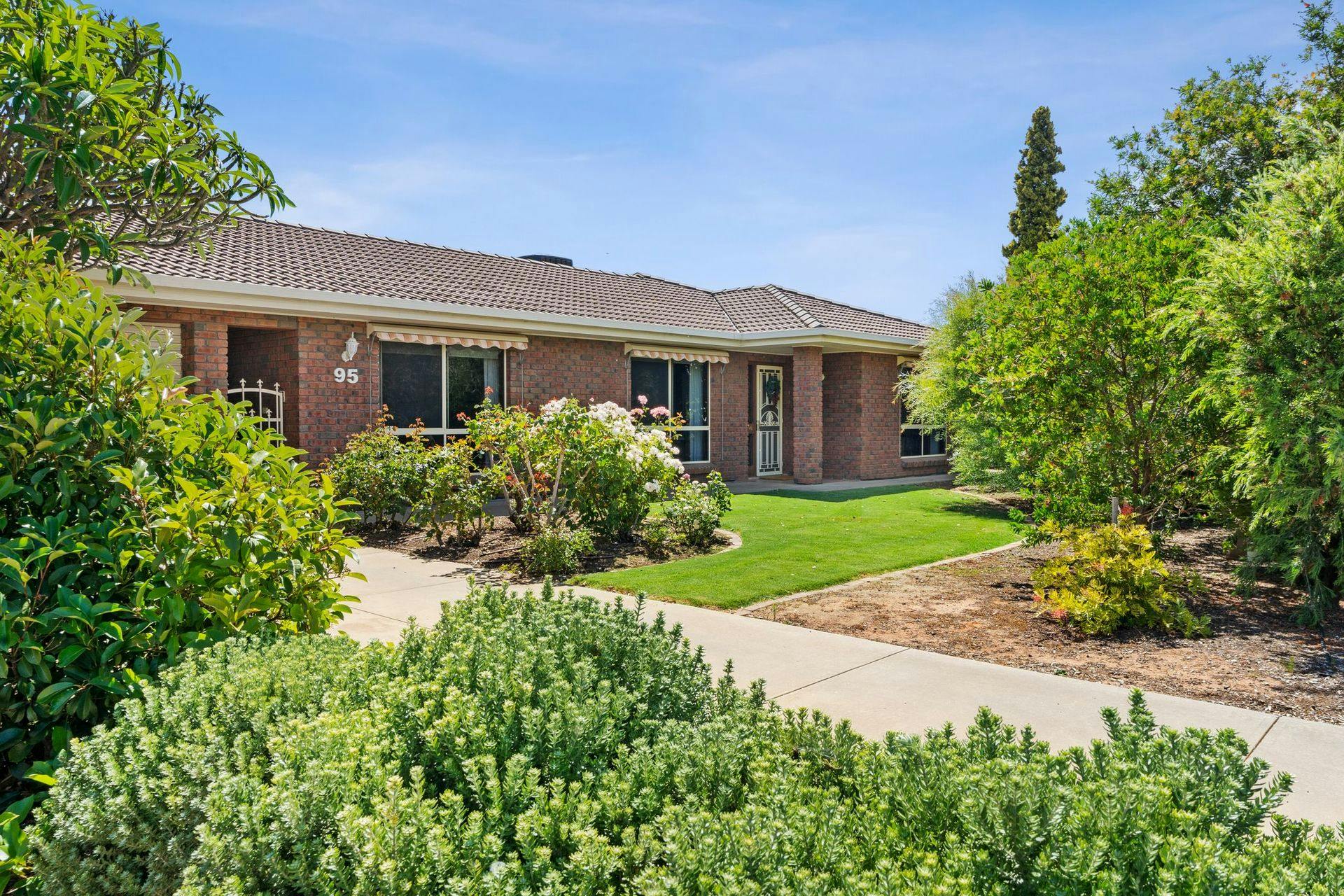 95 Twentieth Street, Renmark, SA, 5341 Sold Elders Real Estate