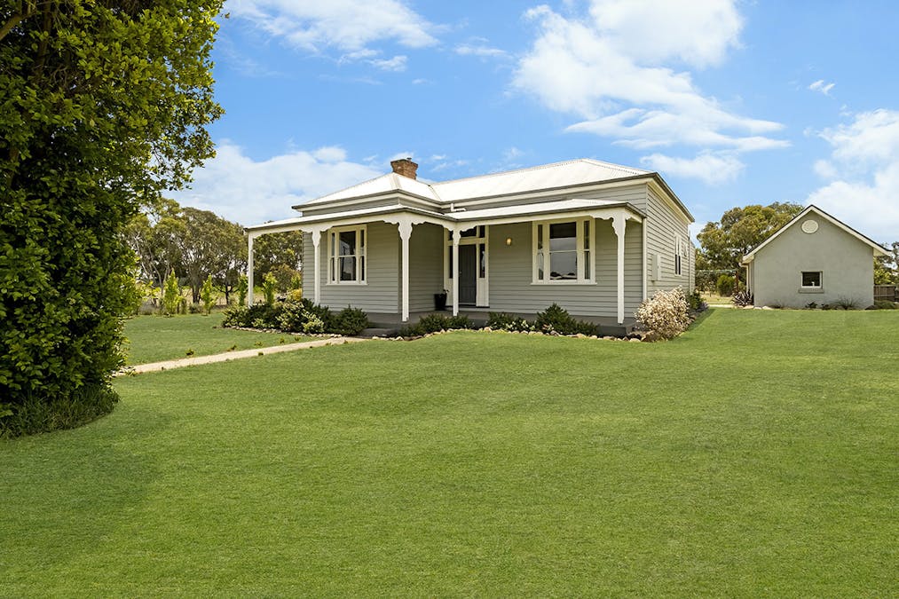 3 Maddison View, Hamilton, VIC, 3300 - Image 1