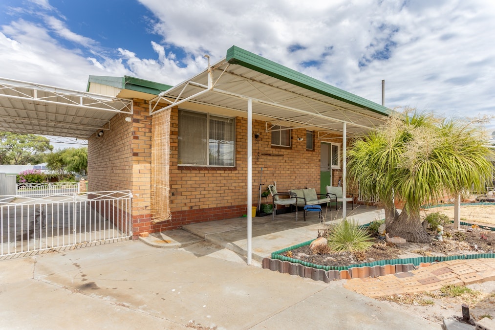 38 Valentine Way, Australind, WA, 6233 - Image 19