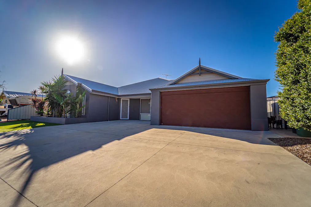 40 Grandmere Parade, Meadow Springs, WA, 6210 - Image 1