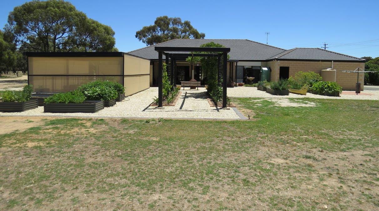 204-212 Yarra Street, Deniliquin, NSW, 2710 - Image 24