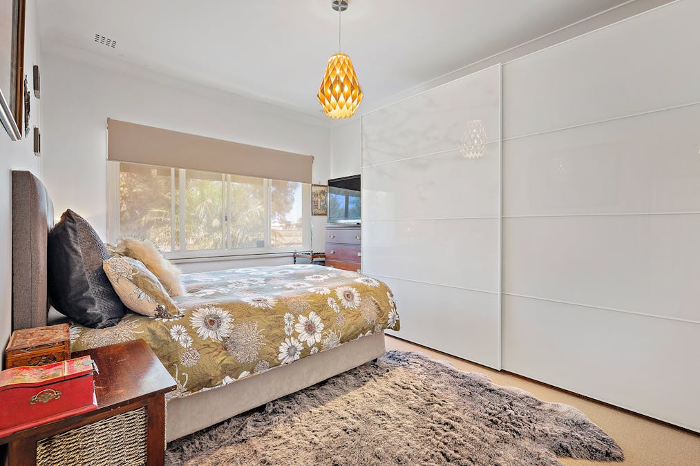 18 Balgore Way, Carey Park, WA, 6230 - Image 12