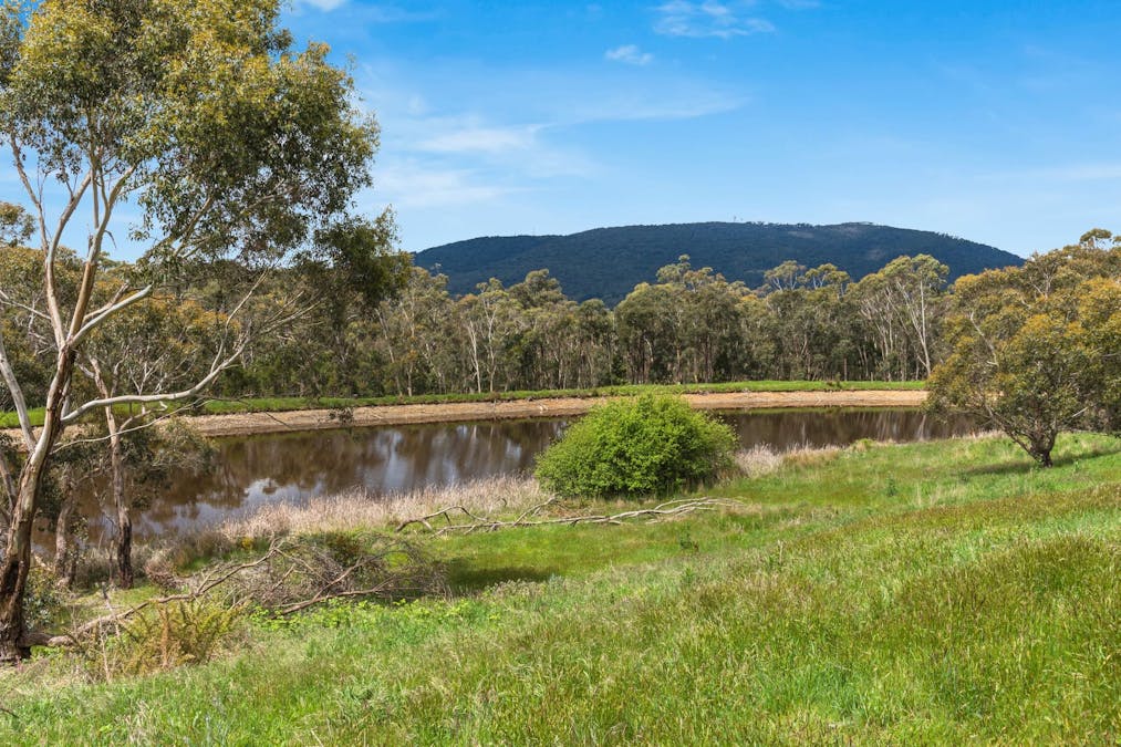 988 Black Forest Drive, Woodend, VIC, 3442 - Image 15