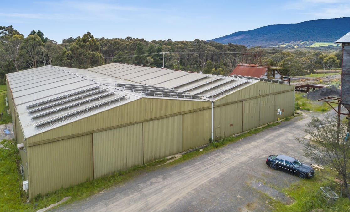 988 Black Forest Drive, Woodend, VIC, 3442 - Image 10