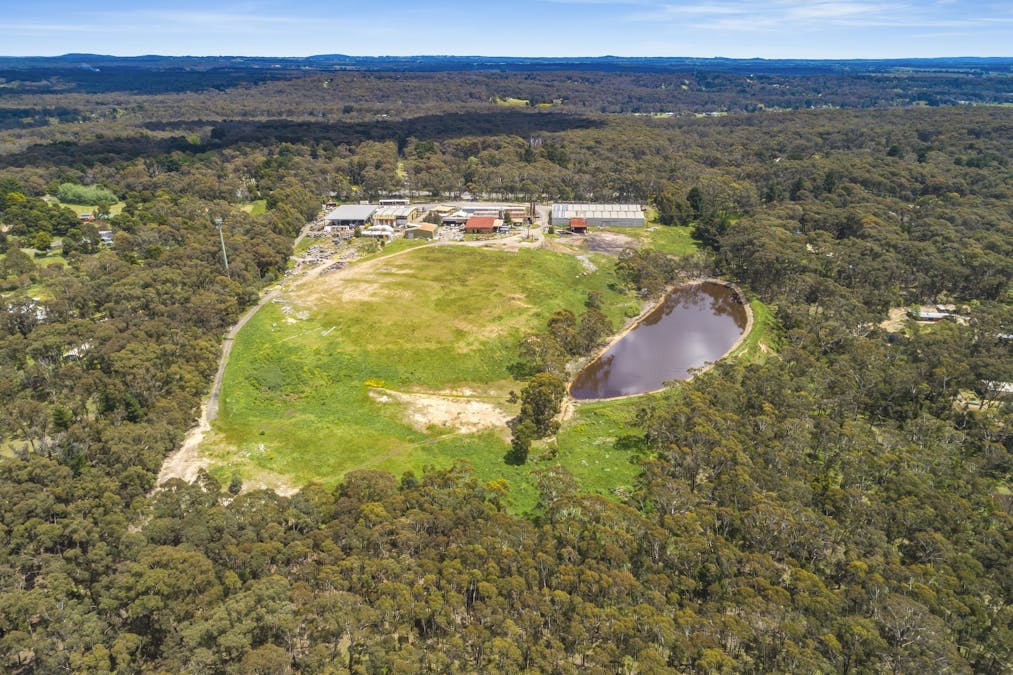 988 Black Forest Drive, Woodend, VIC, 3442 - Image 16