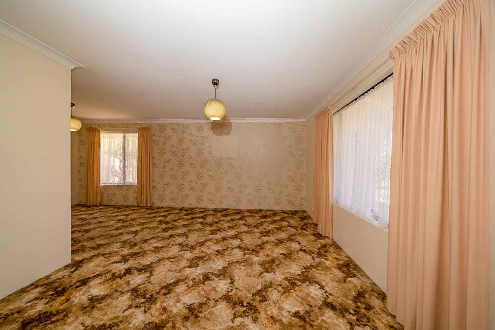 42 Campbell Way, Rockingham, WA, 6168 - Image 7