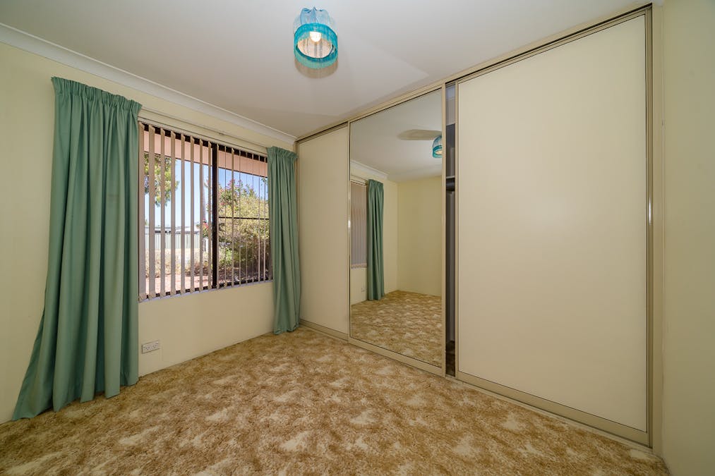 42 Campbell Way, Rockingham, WA, 6168 - Image 10