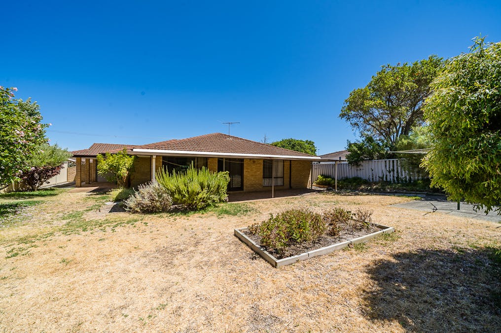 42 Campbell Way, Rockingham, WA, 6168 - Image 20