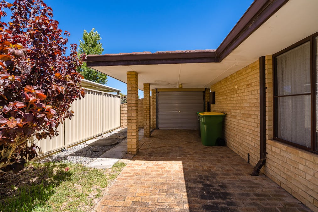 42 Campbell Way, Rockingham, WA, 6168 - Image 16