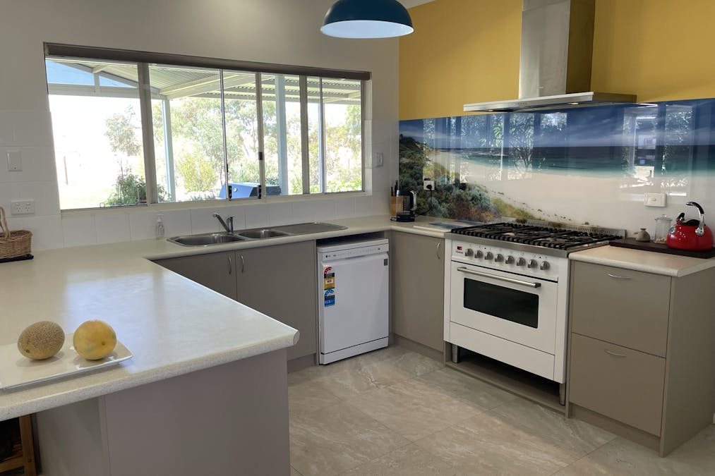1352  Quellington Road, York, WA, 6302 - Image 24