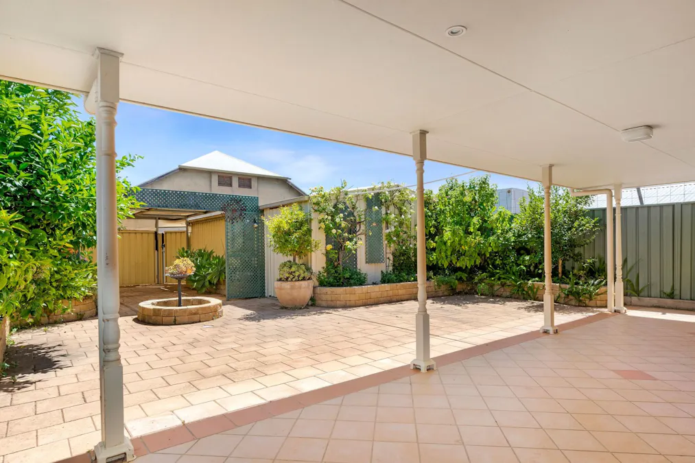 17 Thirteenth Street, Renmark, SA, 5341 - Image 9