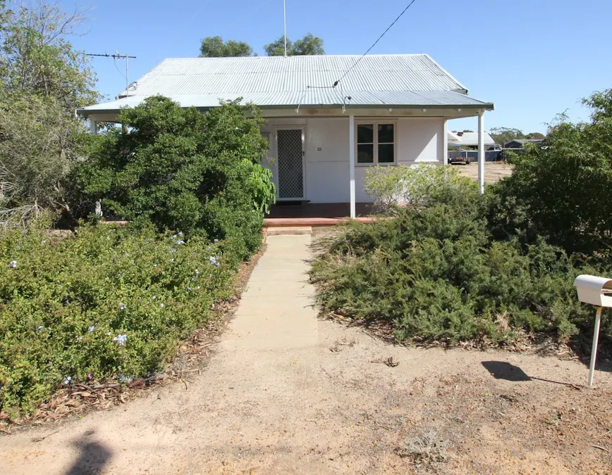 22-24 Cummings Street, Merredin, WA, 6415 - Image 1