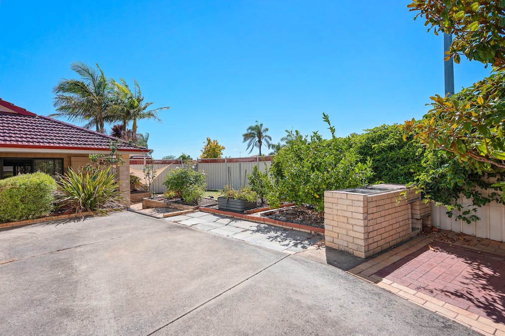 1 Pembroke Street, College Grove, WA, 6230 - Image 25