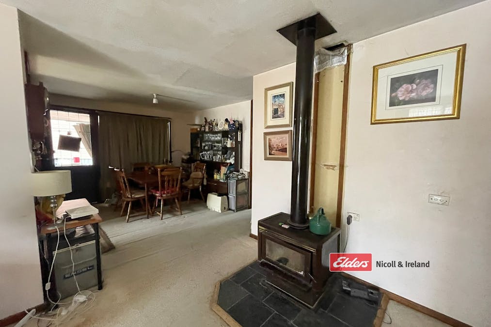 16 Suttor Street, West Bathurst, NSW, 2795 - Image 8