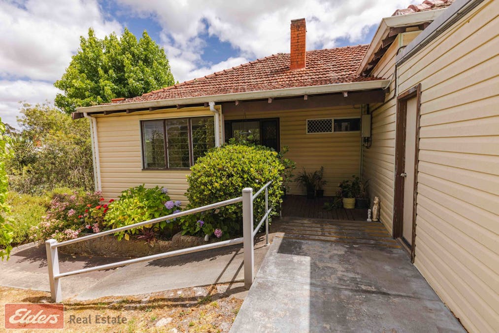 8 Narpund Road, Mount Barker, WA, 6324 - Image 5