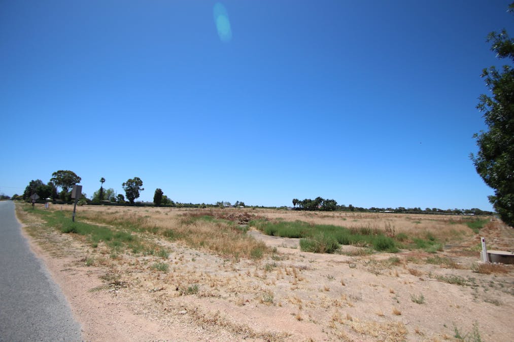 3/Twenty Seventh Street, Renmark, SA, 5341 - Image 2