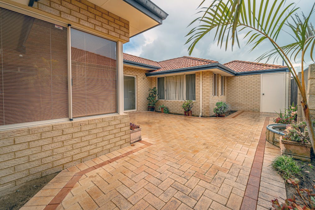 15 Lynch Avenue, Rockingham, WA, 6168 - Image 13