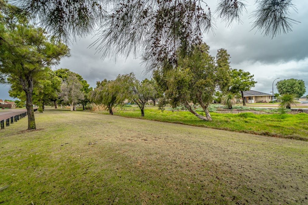 15 Lynch Avenue, Rockingham, WA, 6168 - Image 29
