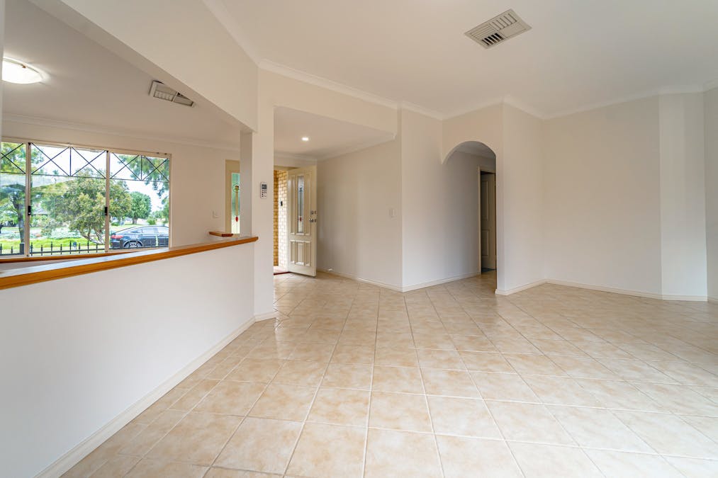 15 Lynch Avenue, Rockingham, WA, 6168 - Image 6