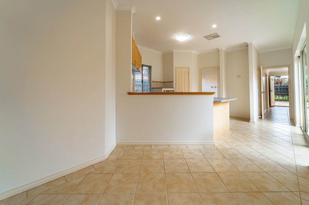 15 Lynch Avenue, Rockingham, WA, 6168 - Image 10