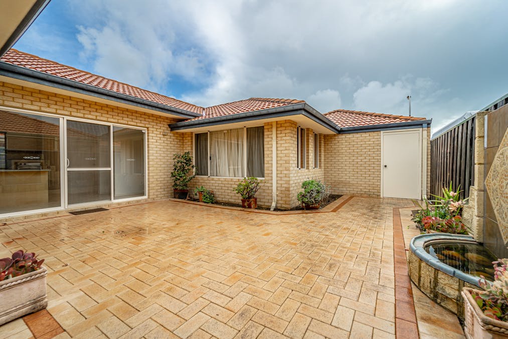 15 Lynch Avenue, Rockingham, WA, 6168 - Image 16