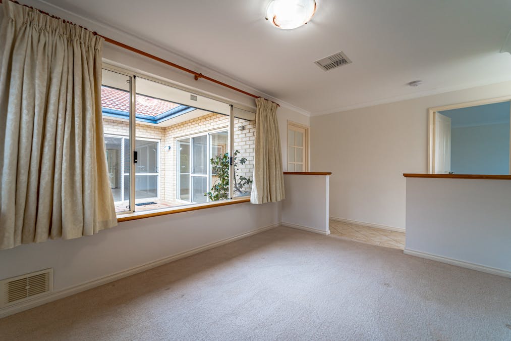 15 Lynch Avenue, Rockingham, WA, 6168 - Image 22