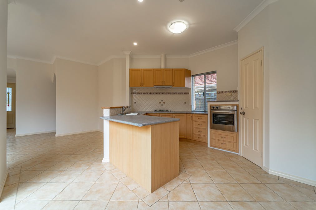 15 Lynch Avenue, Rockingham, WA, 6168 - Image 17