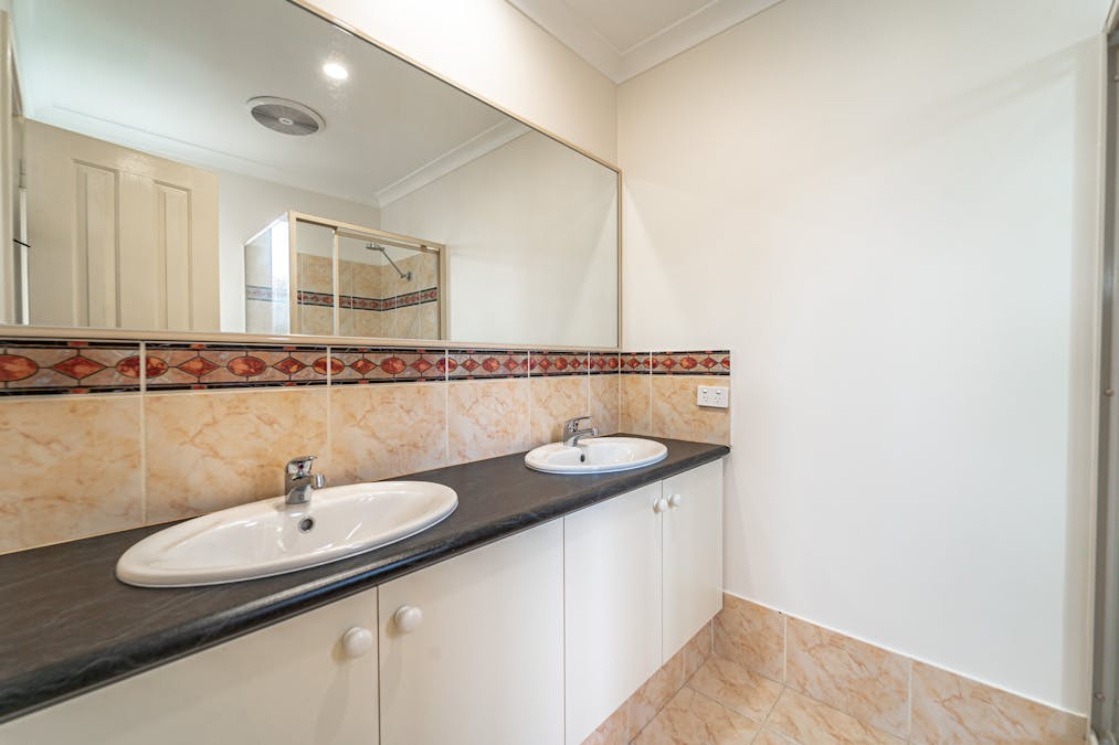 15 Lynch Avenue, Rockingham, WA, 6168 - Image 24