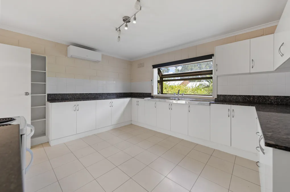 4 & 4A Adelaide Road, Kapunda, SA, 5373 - Image 3
