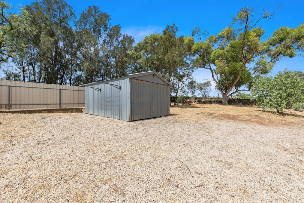 4 & 4A Adelaide Road, Kapunda, SA, 5373 - Image 14