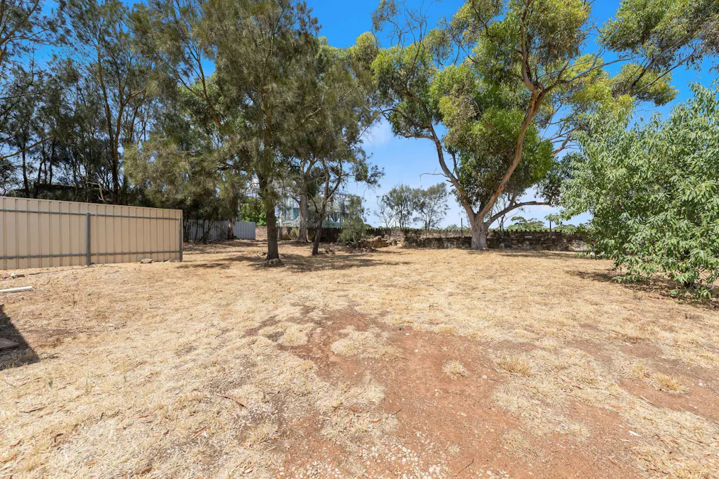 4 & 4A Adelaide Road, Kapunda, SA, 5373 - Image 16