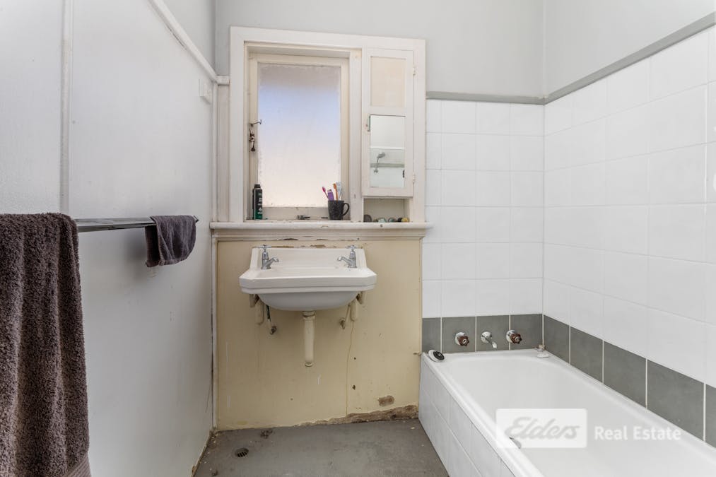 54 Wittenoom Street, Collie, WA, 6225 - Image 10