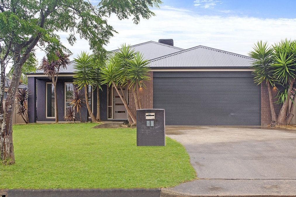 31 Lord Street, Hamilton, VIC, 3300 - Image 1